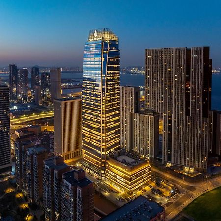 Four Seasons Hotel 大连 外观 照片